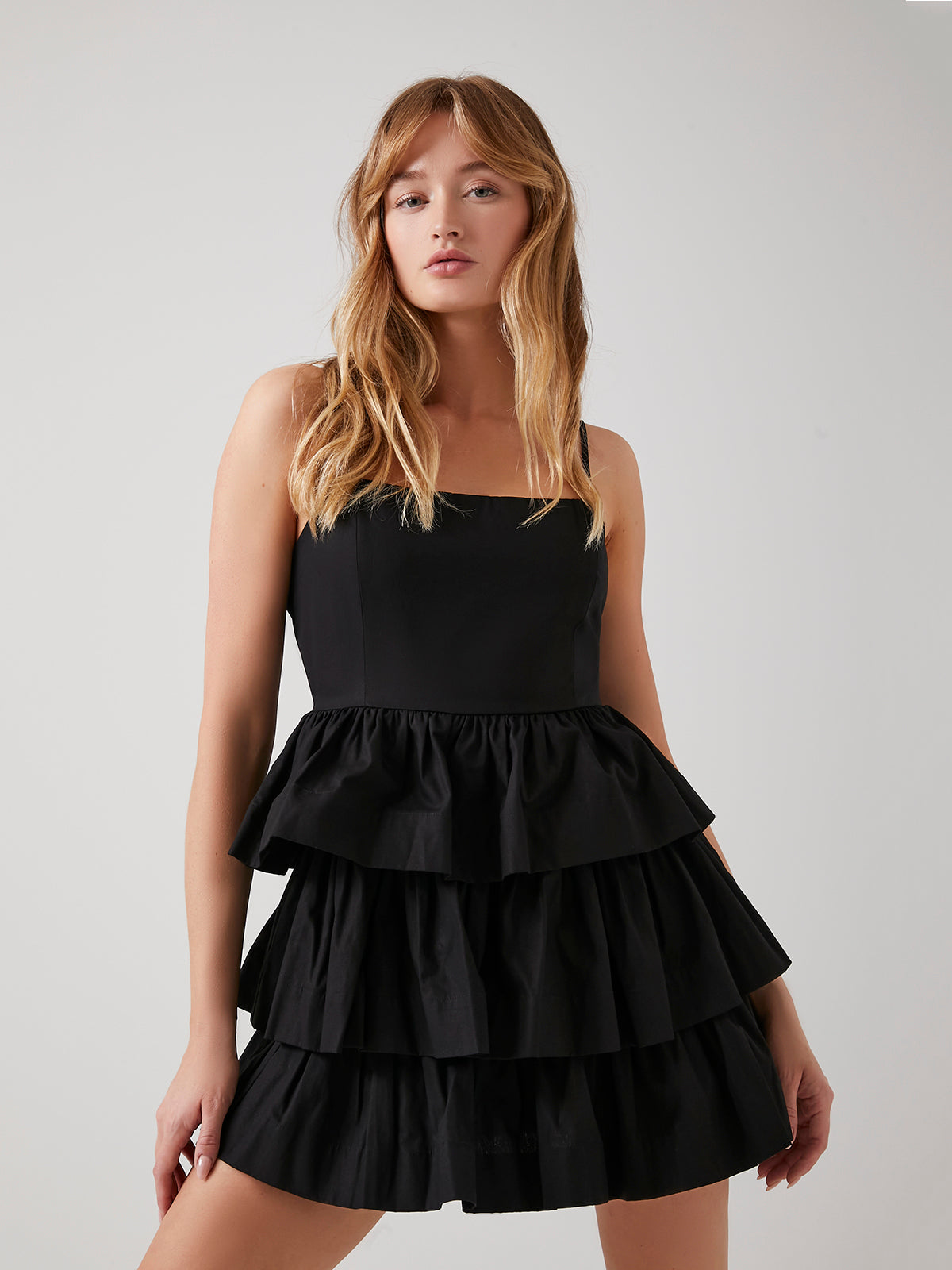 שמלת מיני קומות