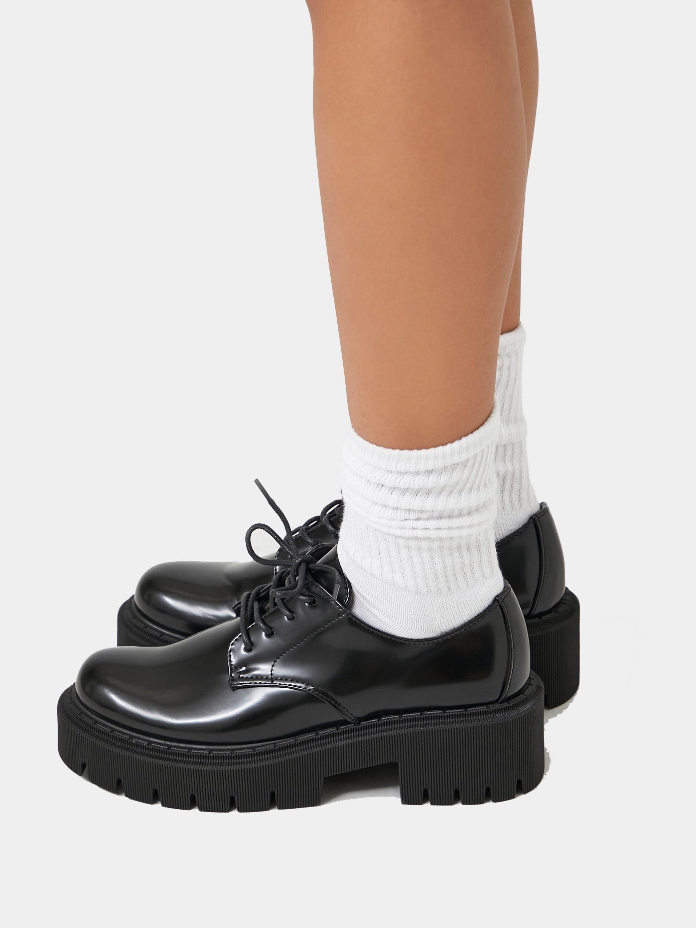 נעלי אוקספורד מעור סינתטי עם גימור מבריק וסוליית פלטפורמה- FOREVER 21|פוראבר 21