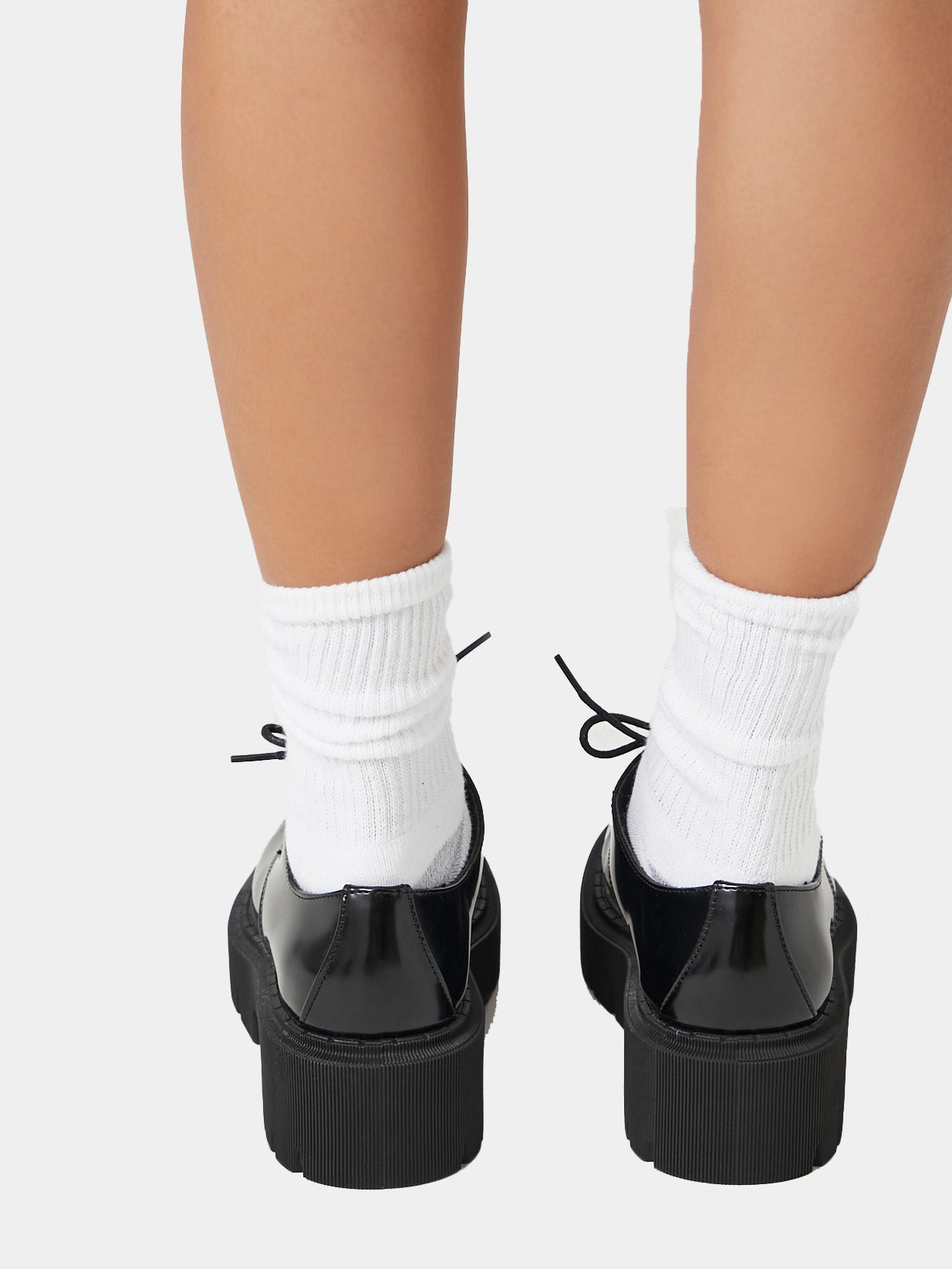 נעלי אוקספורד מעור סינתטי עם גימור מבריק וסוליית פלטפורמה- FOREVER 21|פוראבר 21