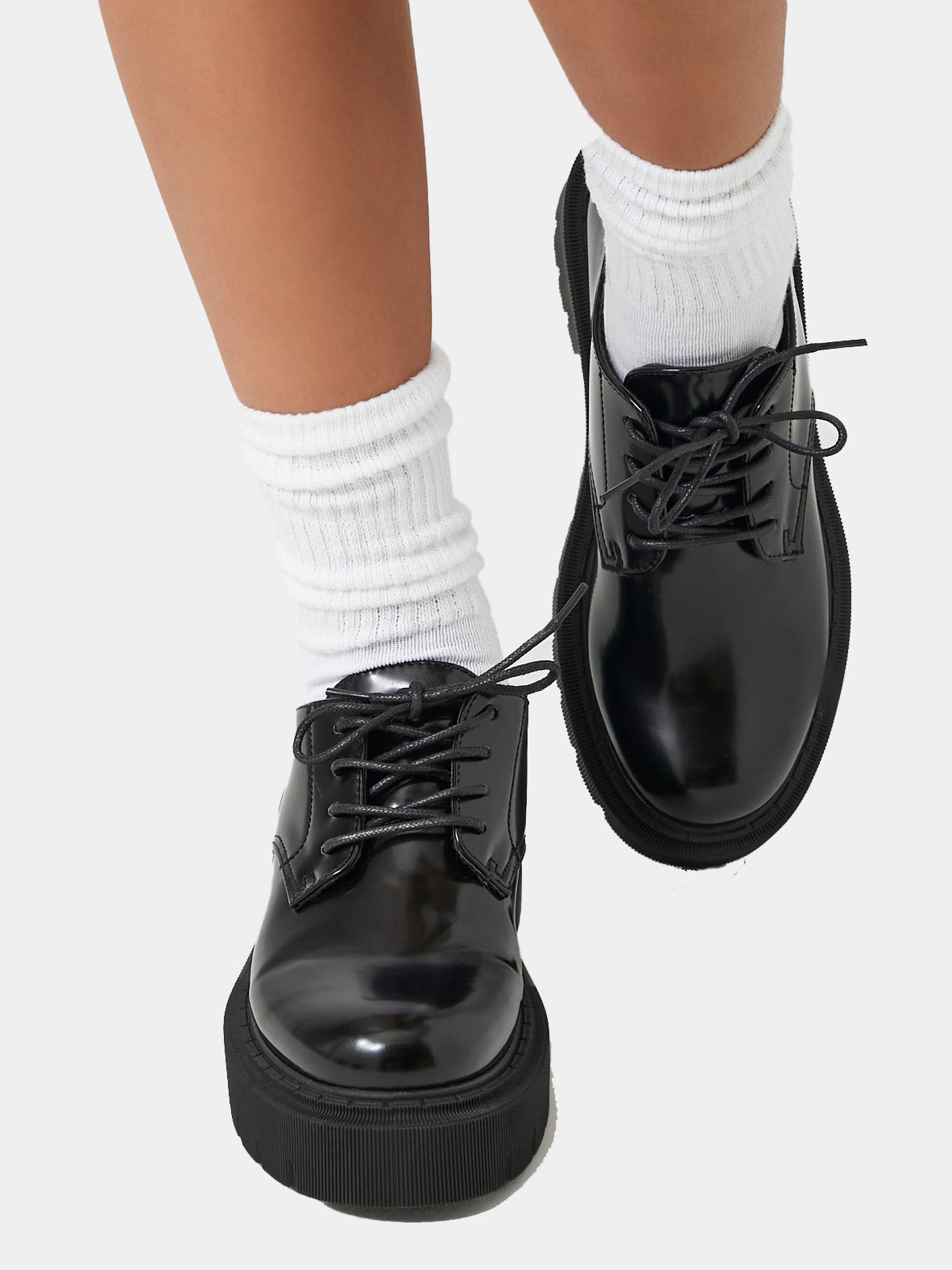 נעלי אוקספורד מעור סינתטי עם גימור מבריק וסוליית פלטפורמה- FOREVER 21|פוראבר 21