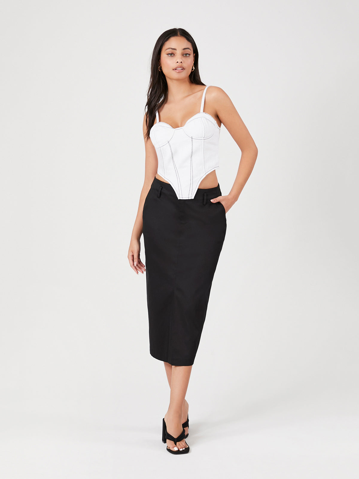 חצאית עיפרון מידי