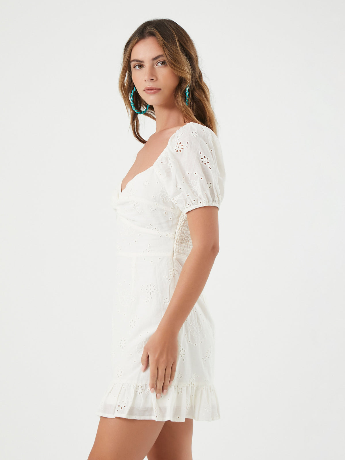 שמלת מיני בשילוב פרחים רקומים