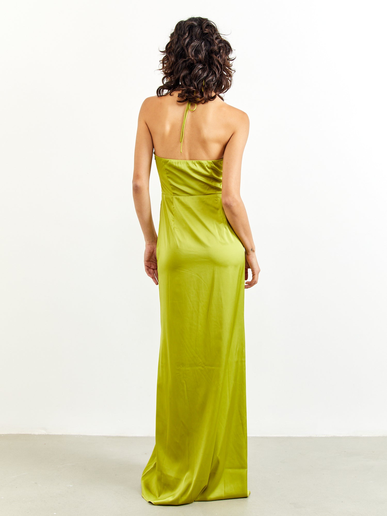 שמלת מקסי עם קשירת קולר- NA-KD|נייקד