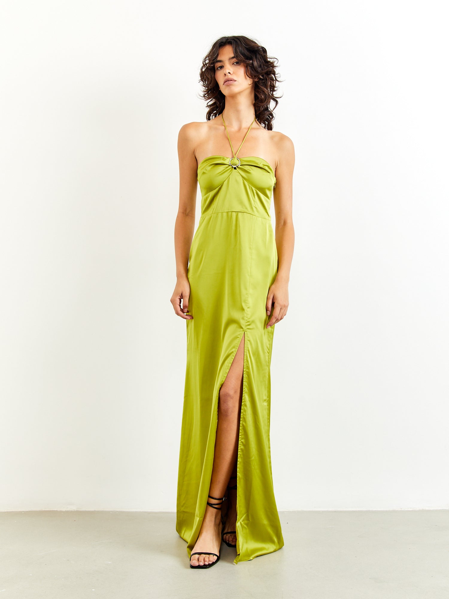 שמלת מקסי עם קשירת קולר- NA-KD|נייקד