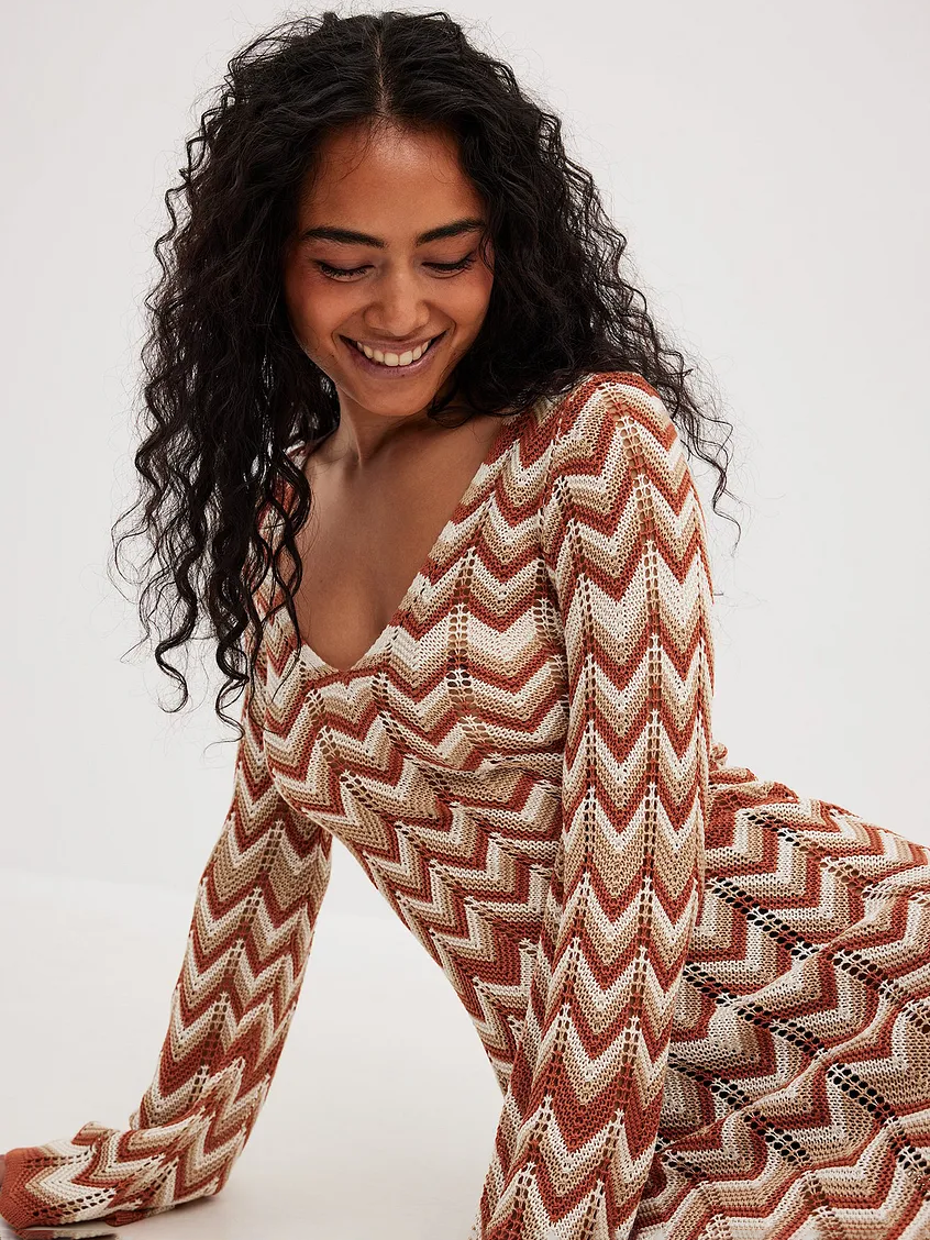 שמלת סריג בדוגמת זיגזג