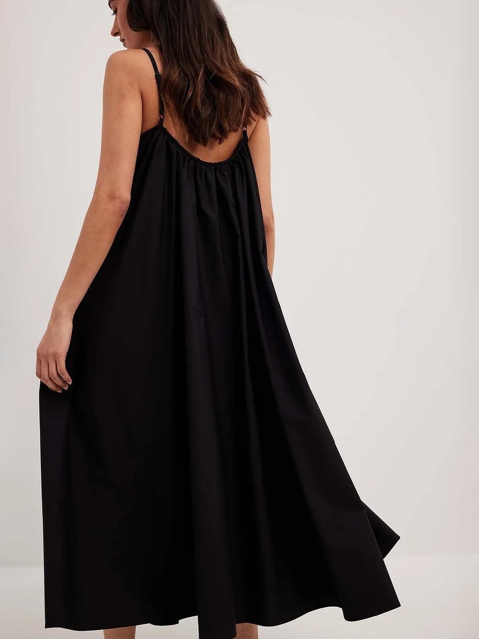 שמלת מידי רחבה