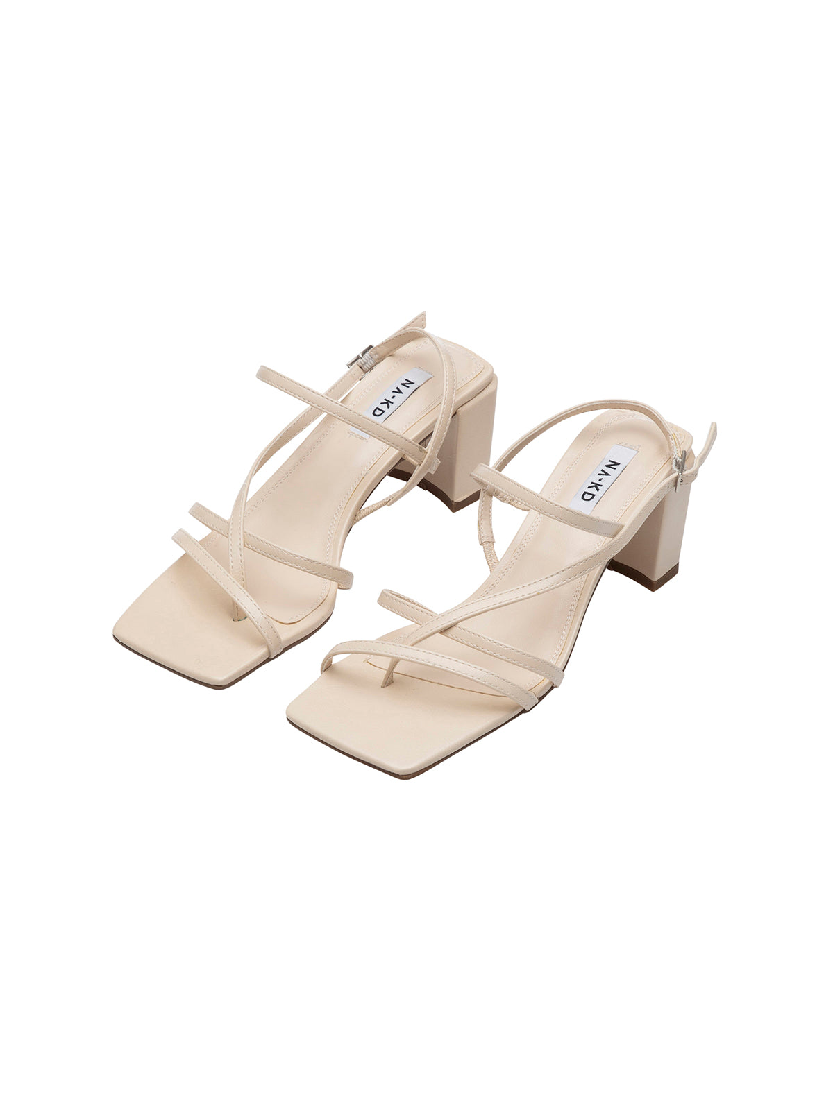 סנדלים עם עקב בלוק ורצועות- NA-KD|נייקד