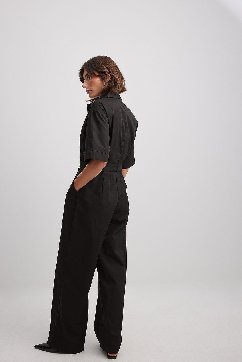 אוברול כיסים עם שרוולים קצרים