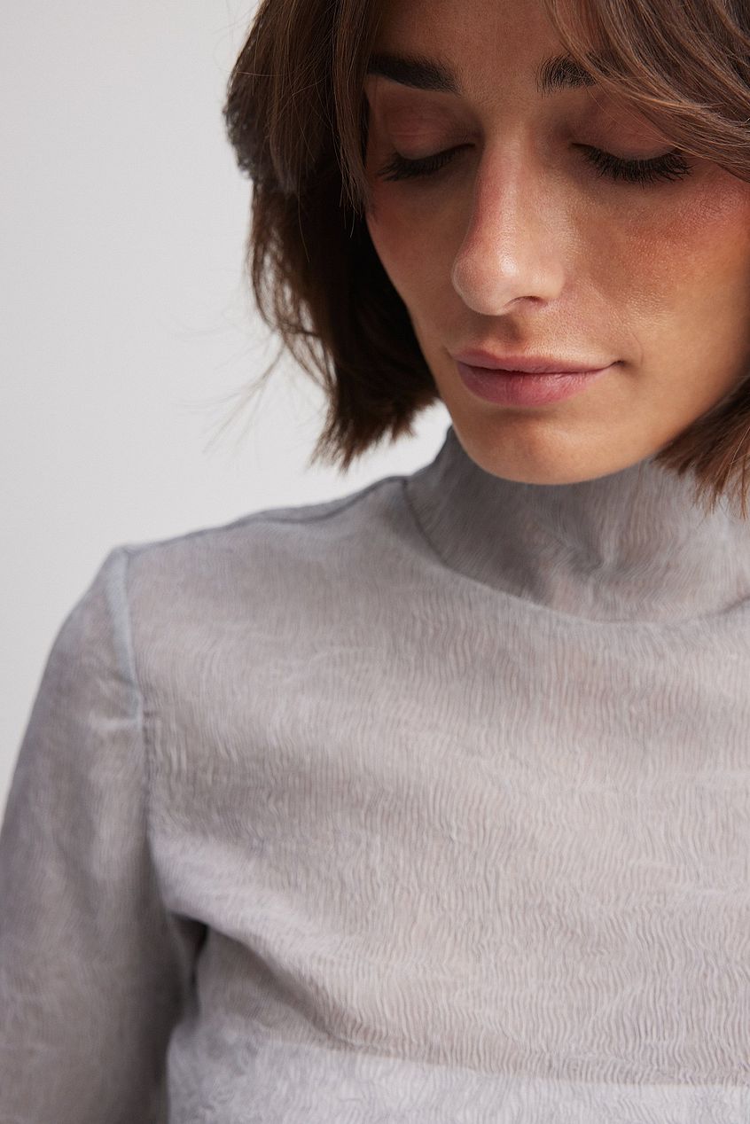 טופ גולף צמוד מבד מובנה Josefine HJ x NA-KD- NA-KD|נייקד