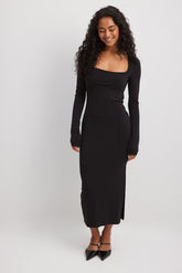 שמלת מידי צמודה עם גב פתוח Chloé Schuterman x NA-KD