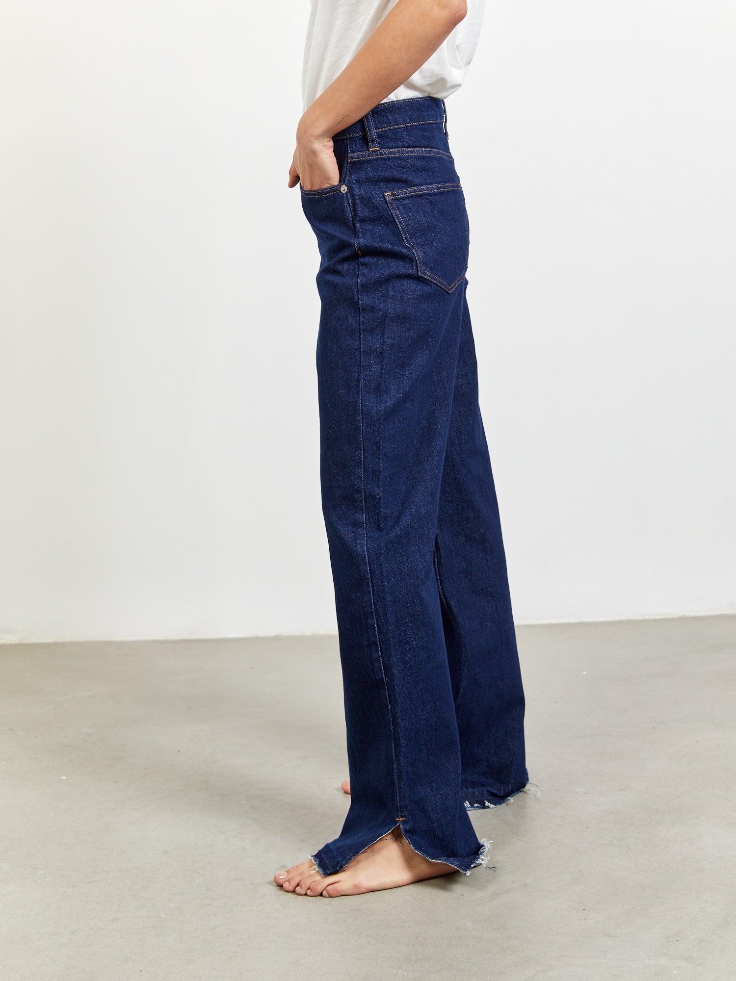 מכנסי ג'ינס עם שליץ- NA-KD|נייקד