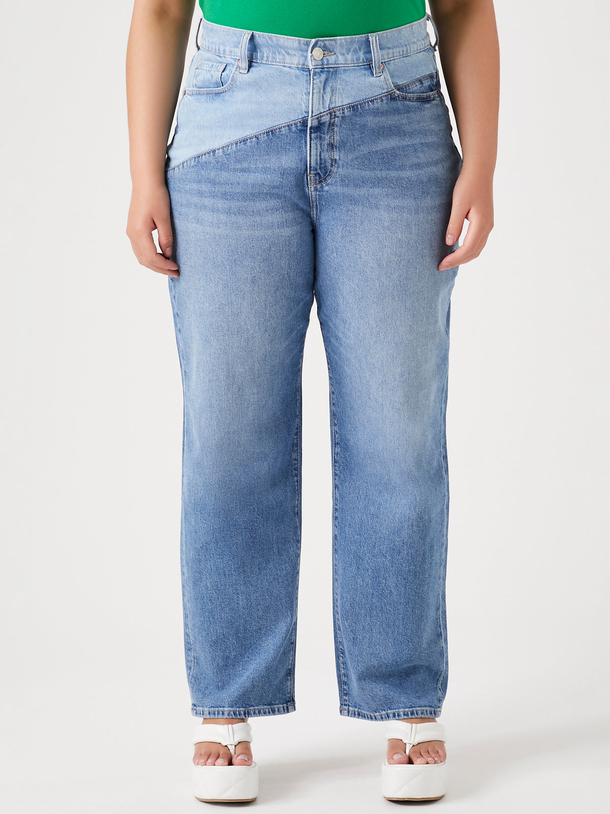ג'ינס בגזרה ישרה PLUS SIZE