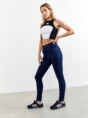 ג'ינס בגזרת SUPER SKINNY