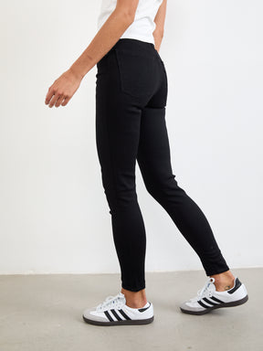 מכנסי ג'ינס SUPER SKINNY בגזרה גבוהה