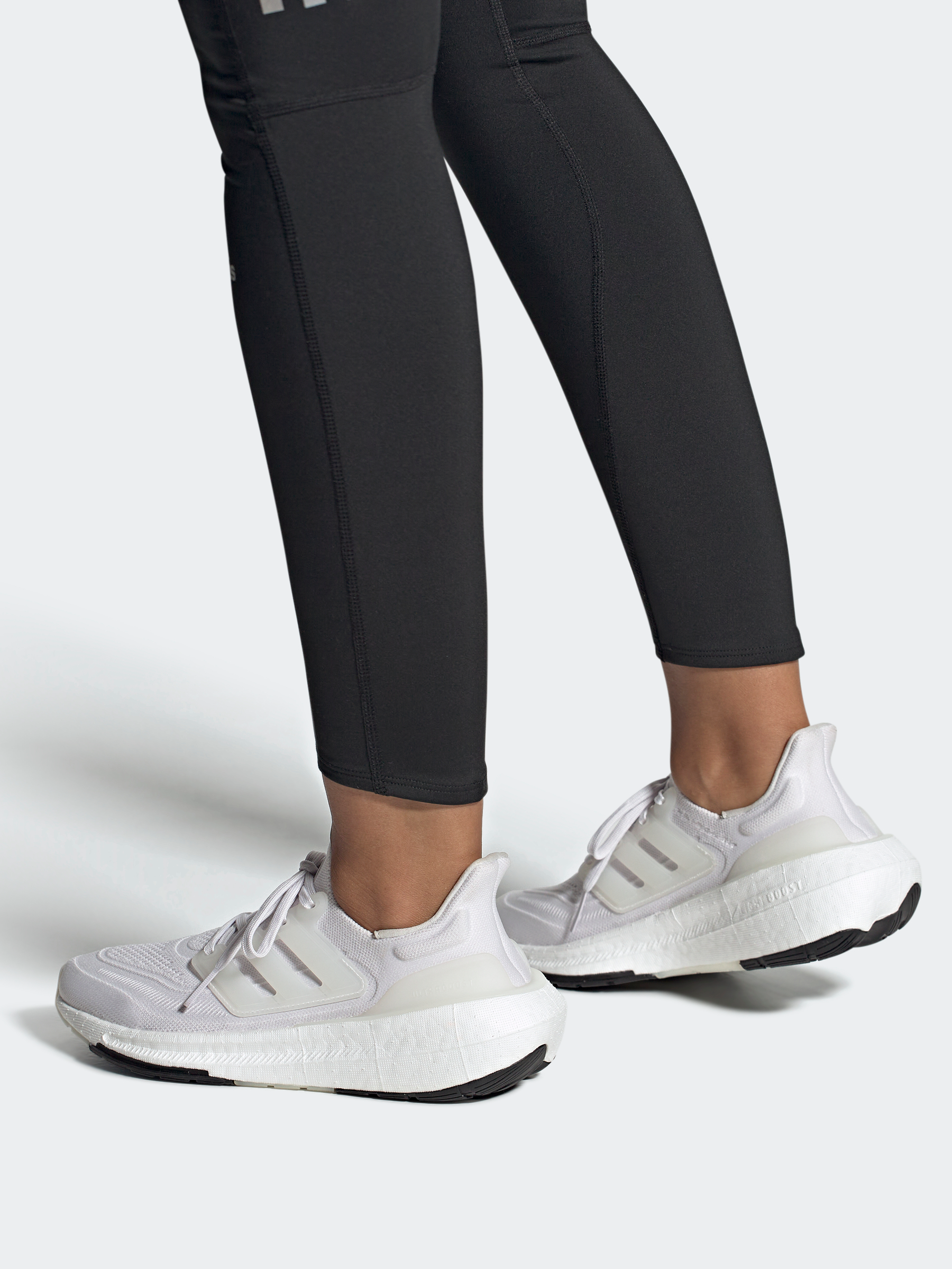 נעלי ריצה ULTRABOOST LIGHT / נשים- adidas performance|אדידס פרפורמנס