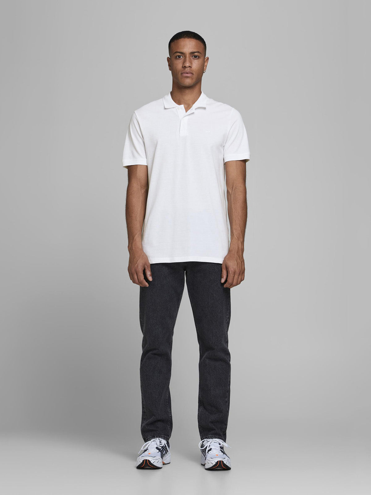 חולצת פולו בגזרת SLIM FIT