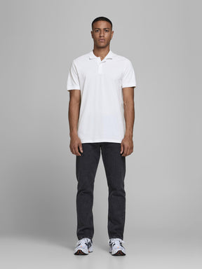 חולצת פולו בגזרת SLIM FIT