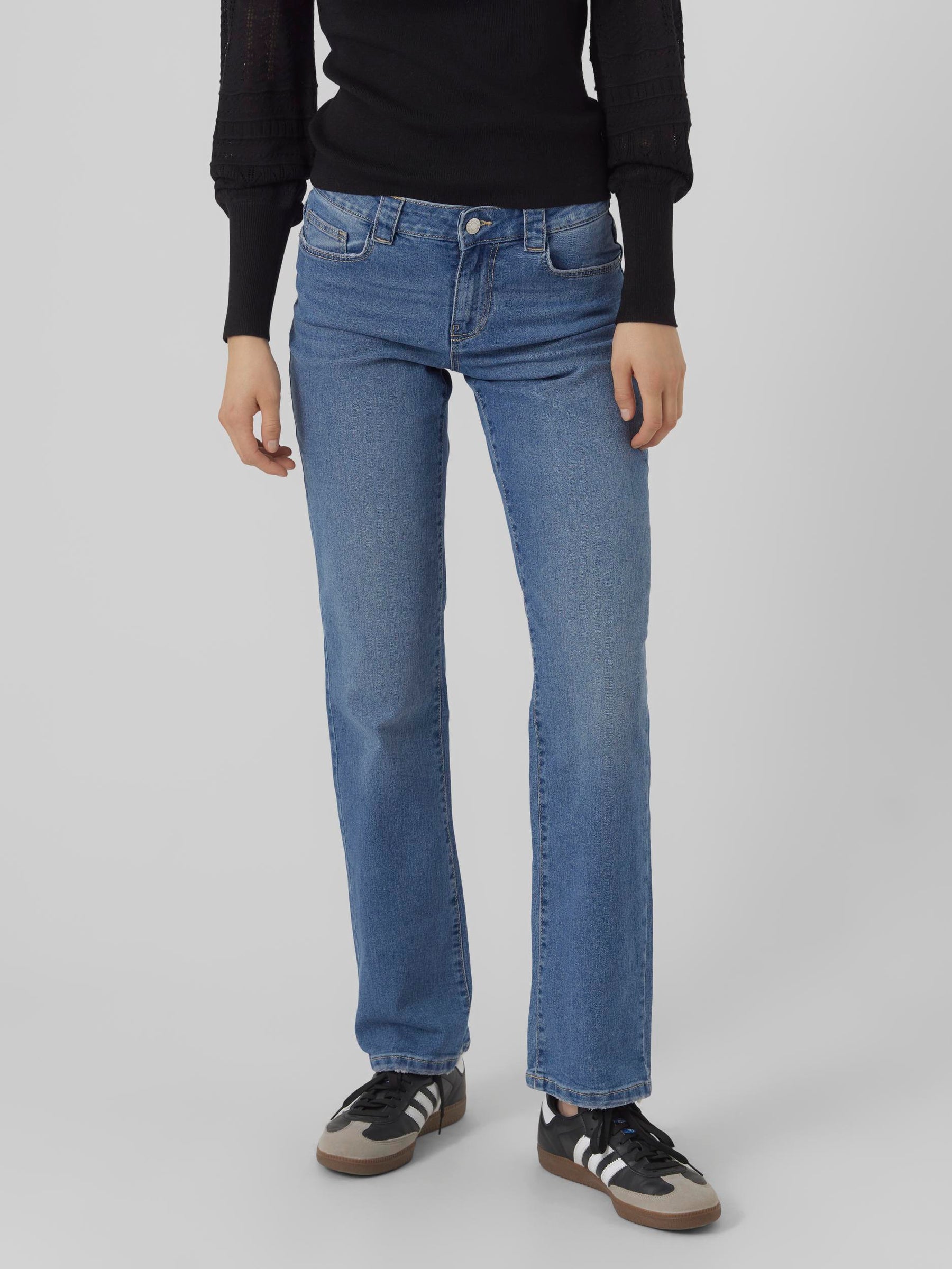ג'ינס גזרה ישרה / אורך קצר- Vero Moda |וורו מודה