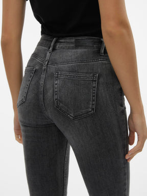 סקיני ג'ינס/ אורך ממוצע