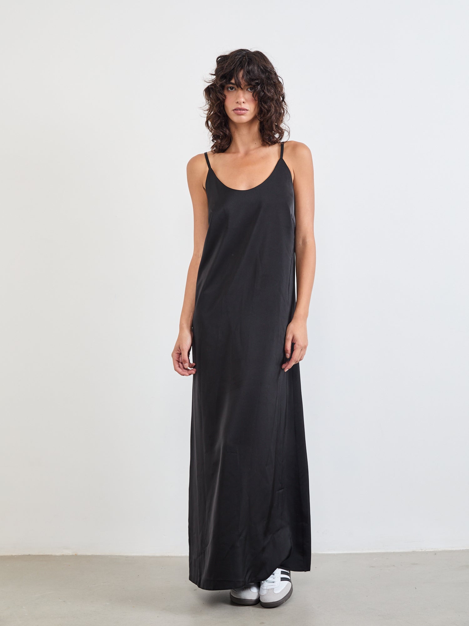 שמלת סאטן מקסי- Style River|סטייל ריבר