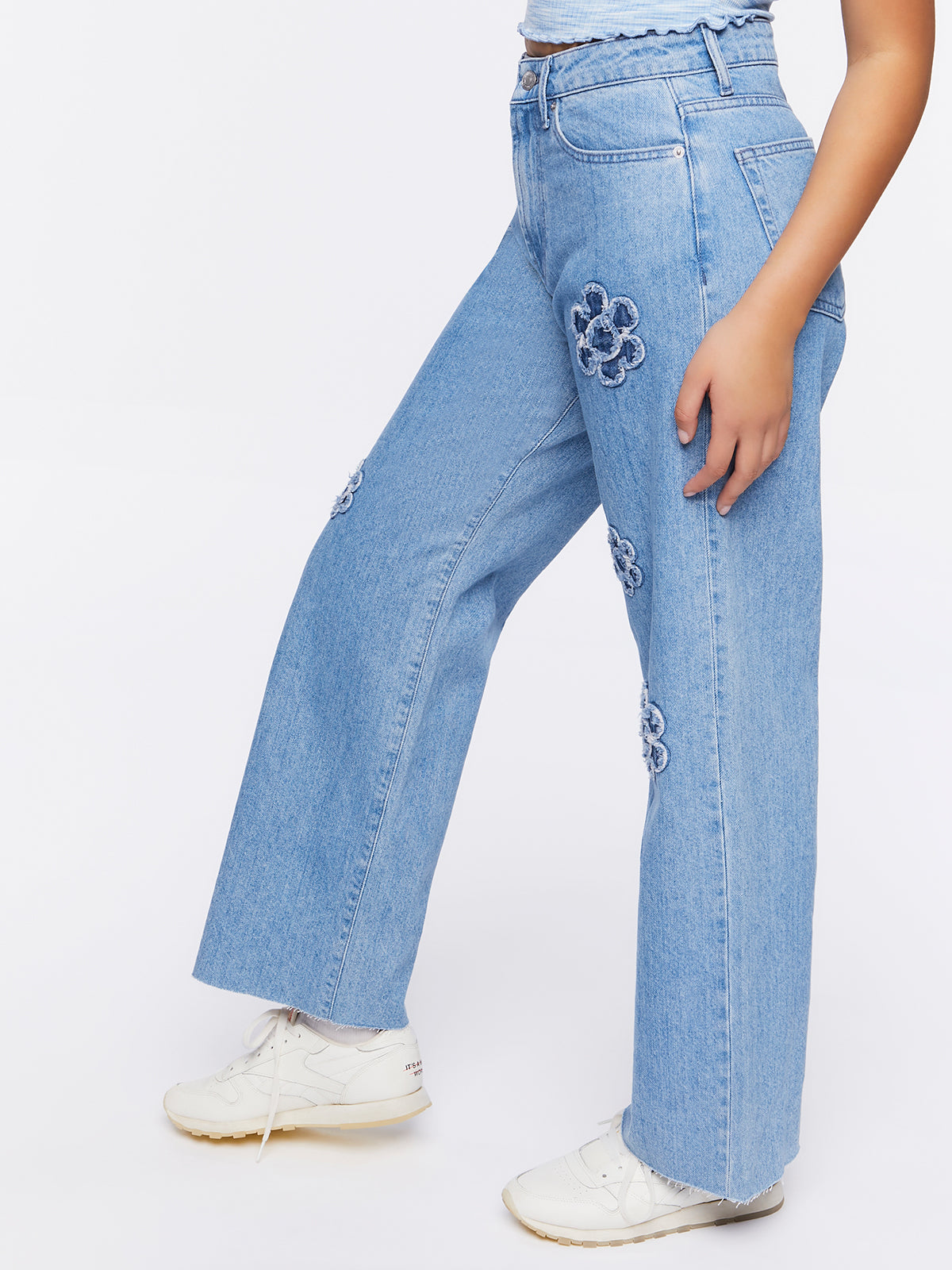 מכנסי ג'ינס עם עיטורי פרחים- FOREVER 21|פוראבר 21
