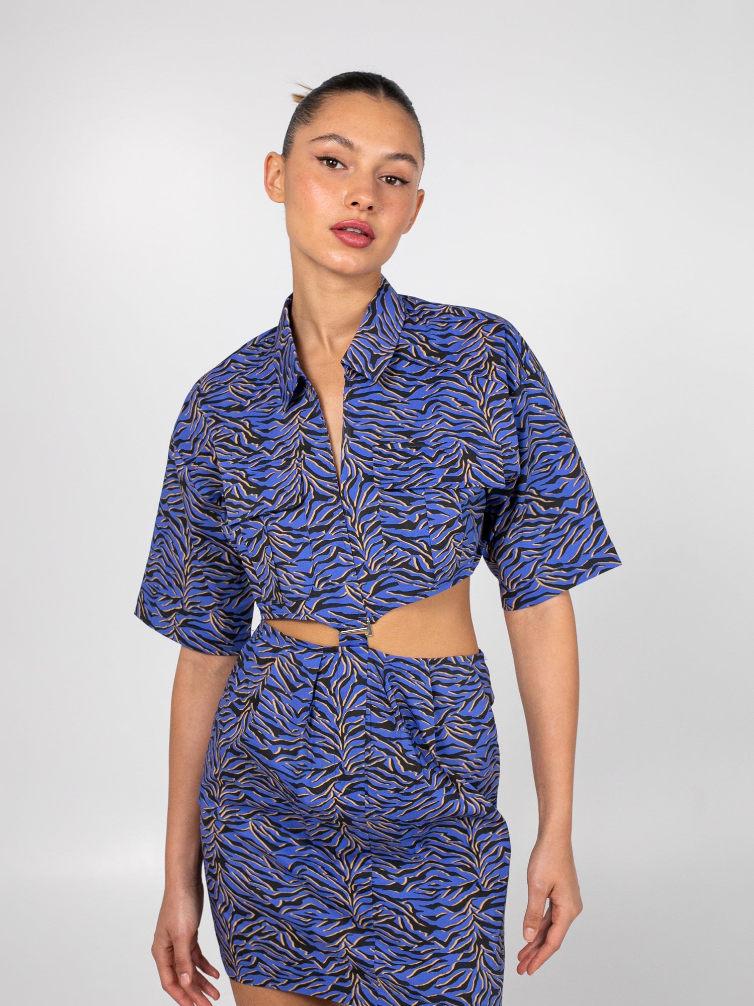 שמלת מיני CUTOUT בהדפס זברה- FOREVER 21|פוראבר 21