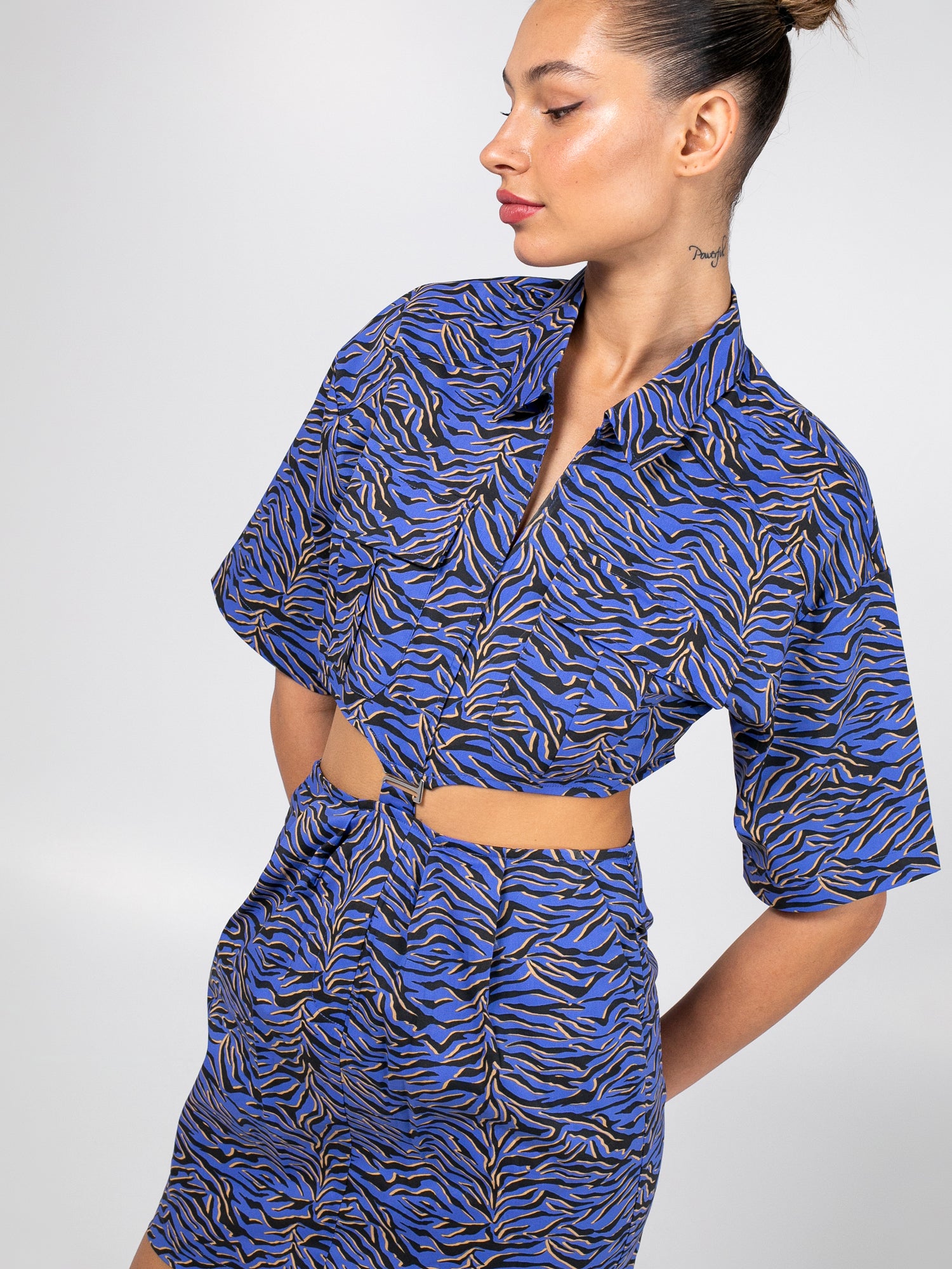 שמלת מיני CUTOUT בהדפס זברה- FOREVER 21|פוראבר 21