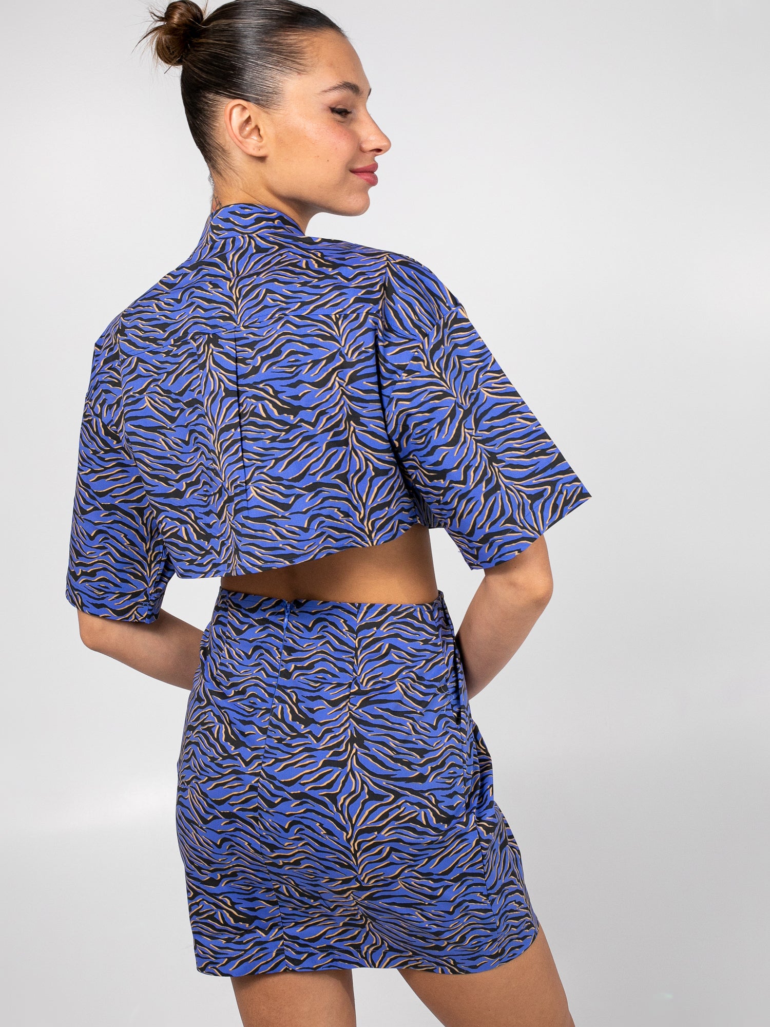 שמלת מיני CUTOUT בהדפס זברה- FOREVER 21|פוראבר 21