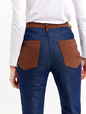 מכנסי ג'ינס COLORBLOCK בגזרה גבוהה