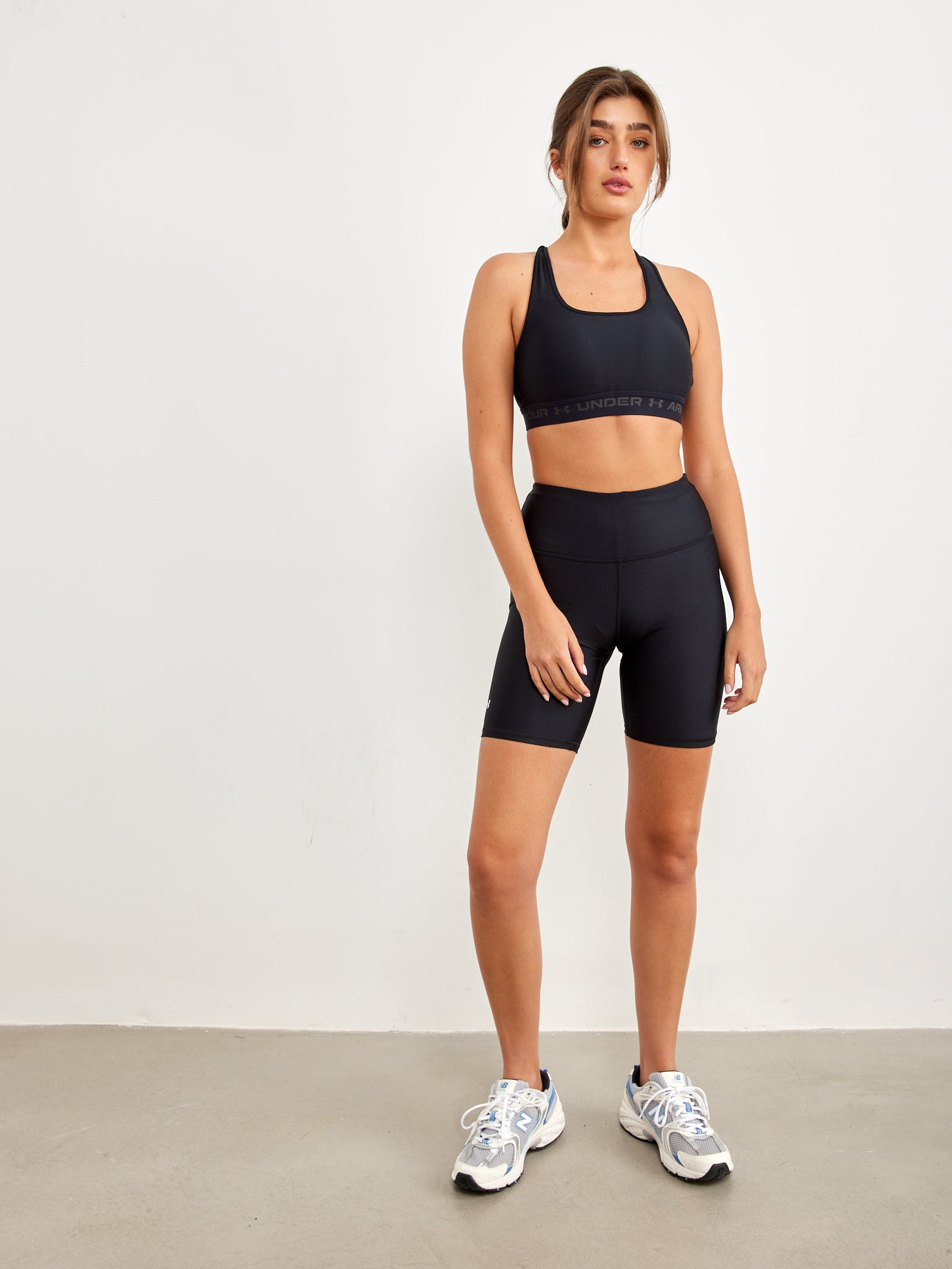 גוזיית ספורט סטריפ לוגו- under armour|אנדר ארמור