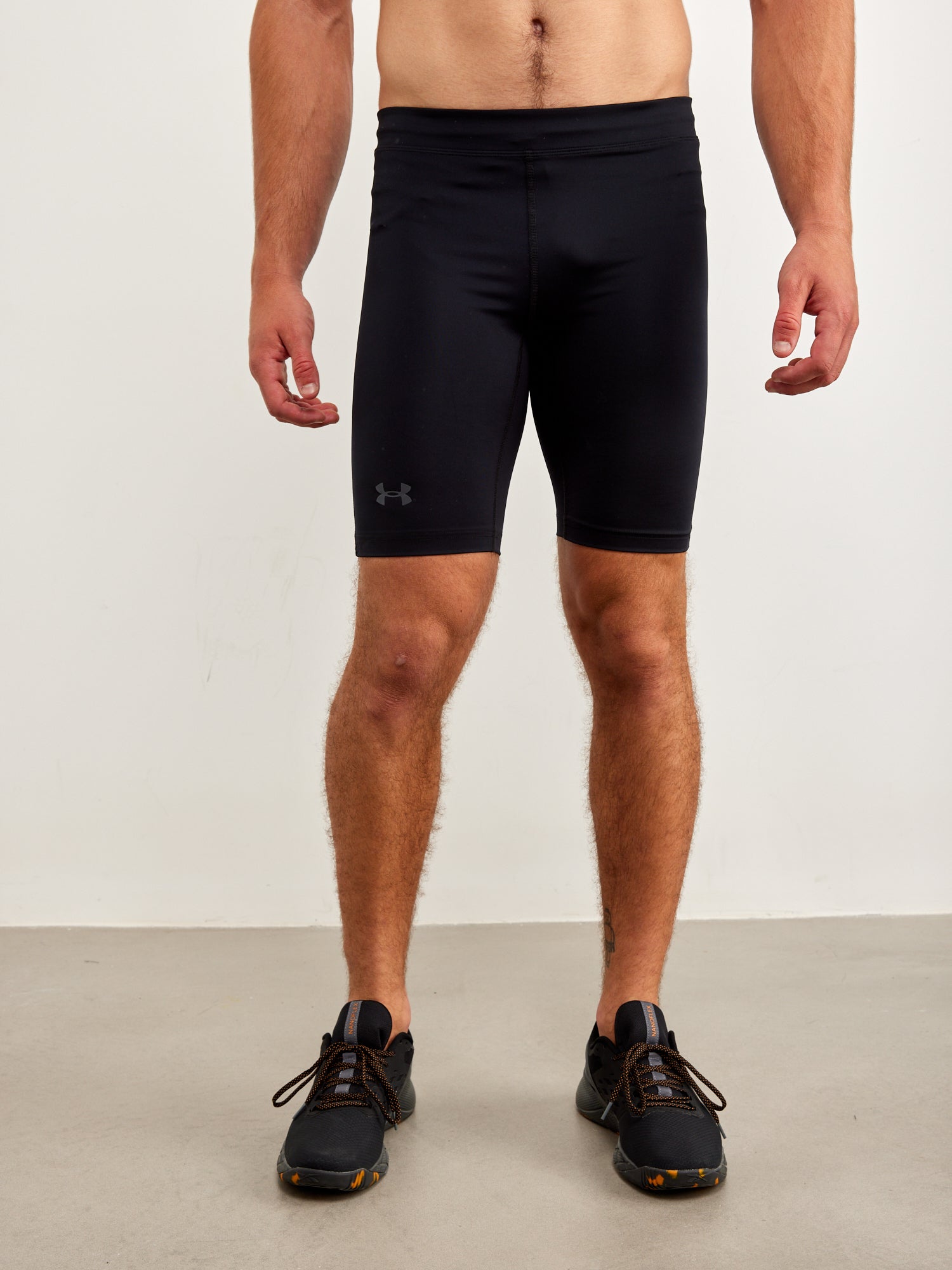 טייץ אימון עם לוגו- under armour|אנדר ארמור