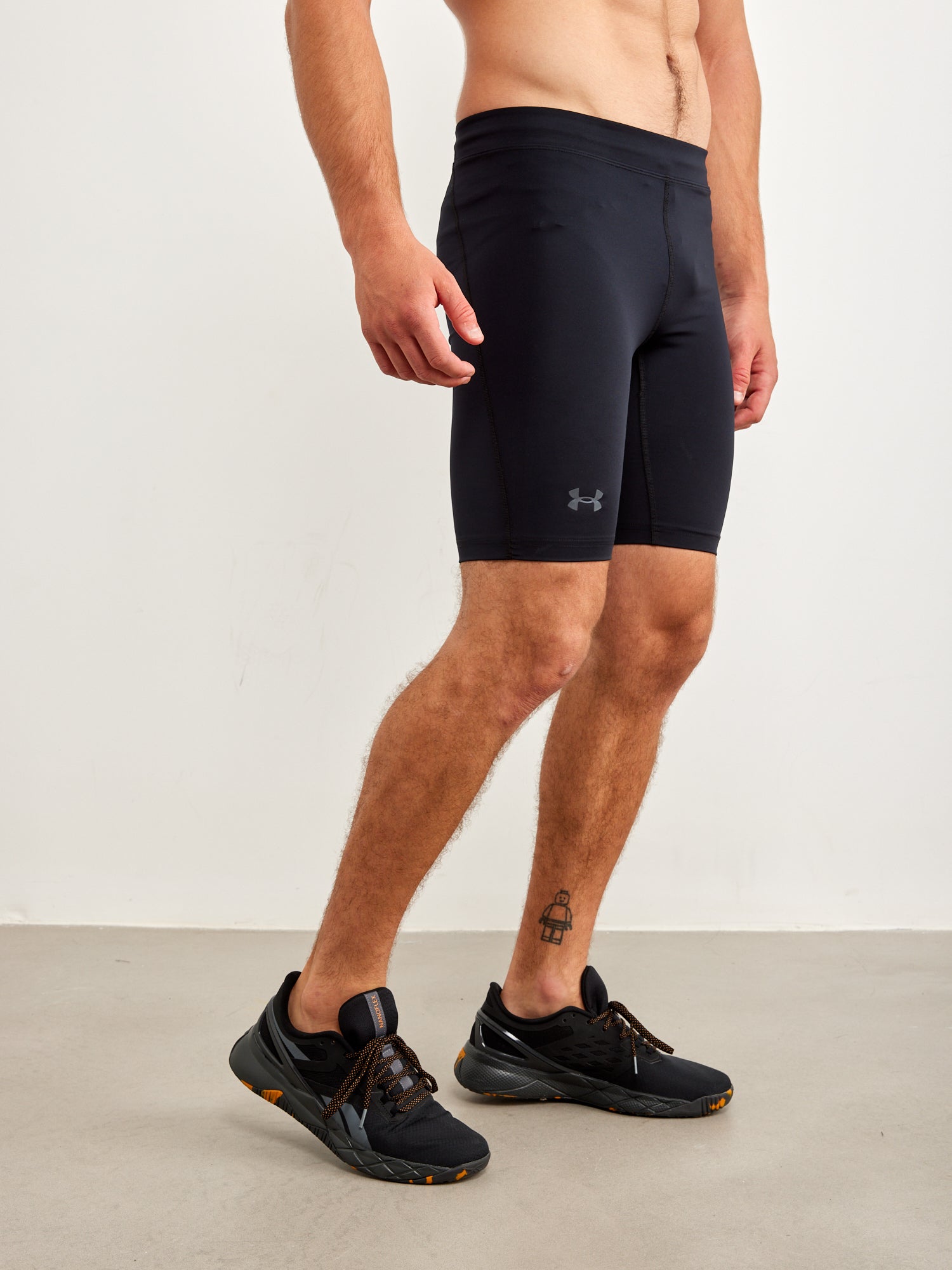 טייץ אימון עם לוגו- under armour|אנדר ארמור