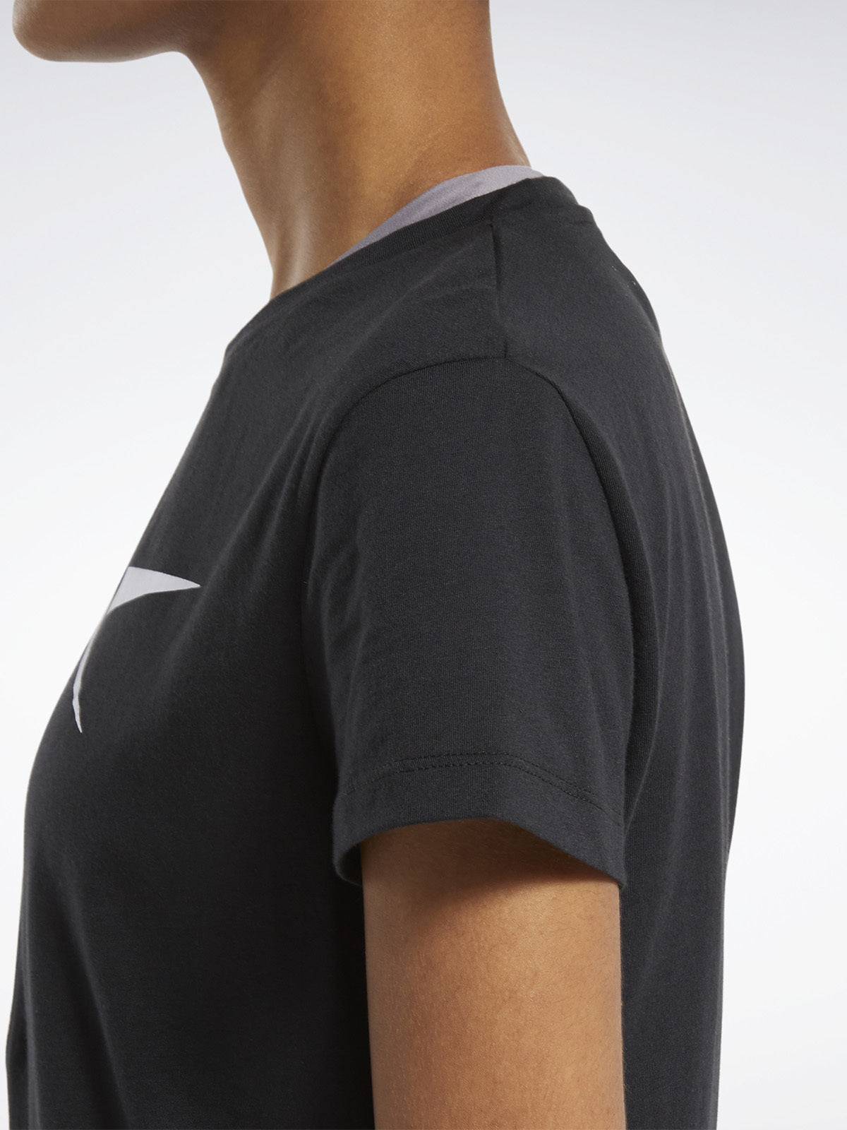 חולצת אימון קצרה עם הדפס לוגו- Reebok|ריבוק
