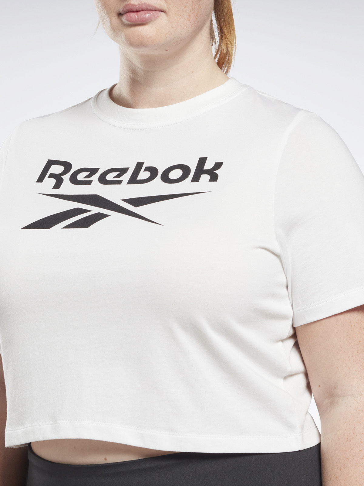 קרופ עם לוגו מודפס ובמידות גדולות- Reebok|ריבוק