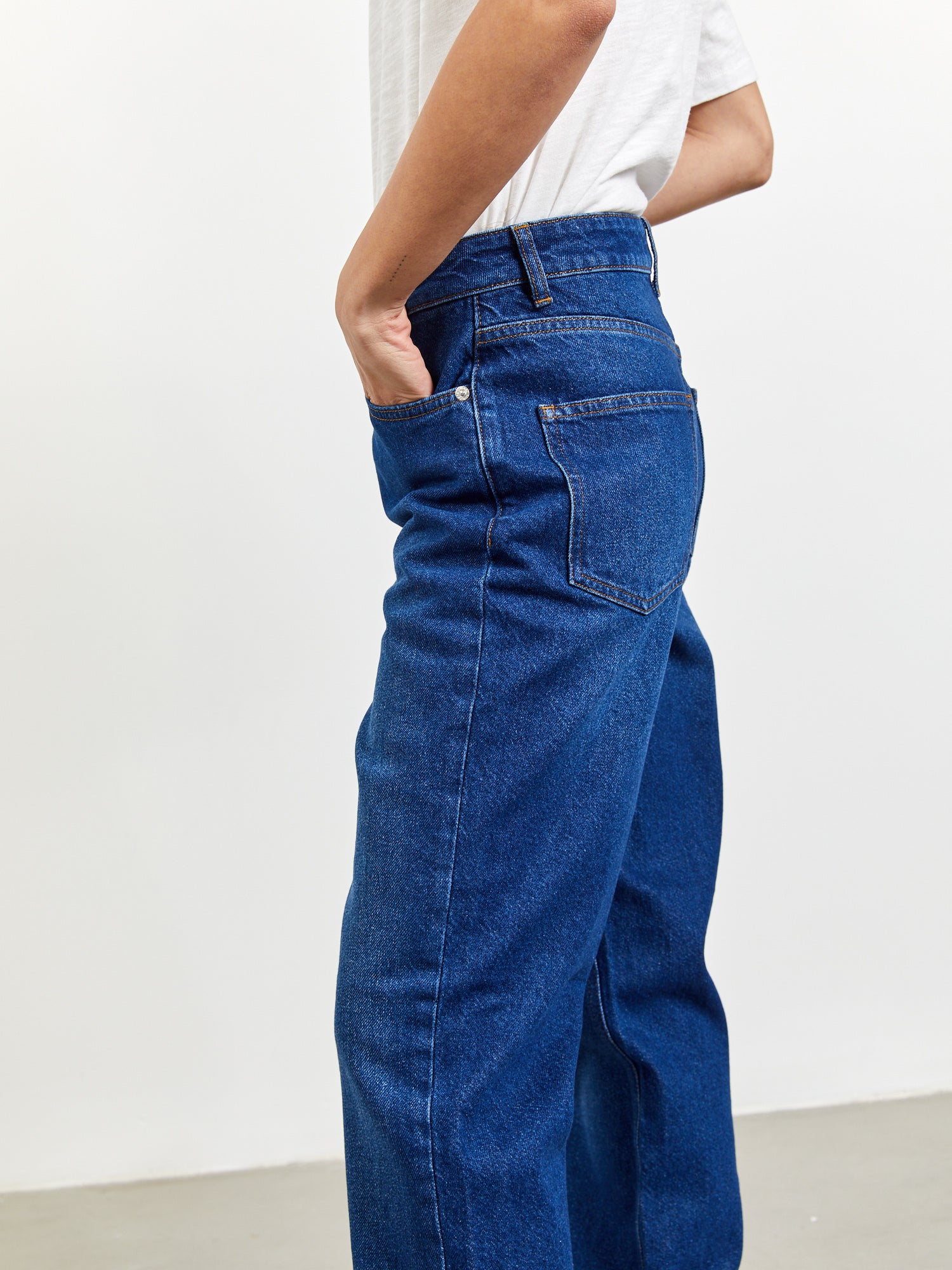 ג'ינס עם סיומת עם קיפול- NA-KD|נייקד
