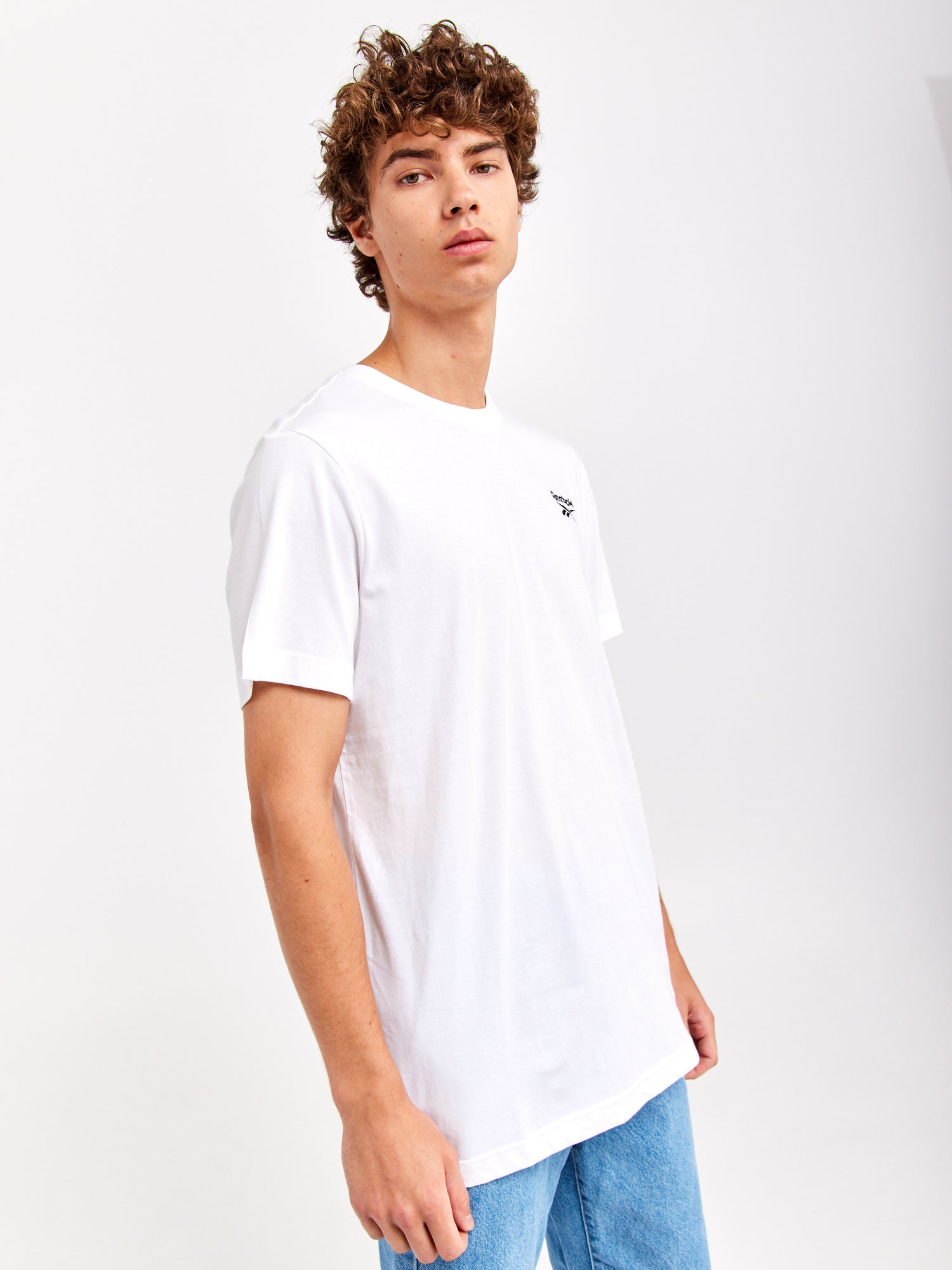 טי שירט בייסיק עם רקמת לוגו- Reebok|ריבוק