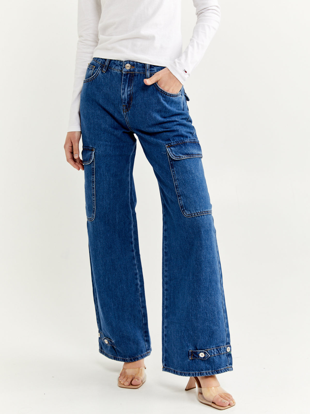 מכנסי ג'ינס CARGO בגזרה ישרה JANKA POLLIANI X NA-KD