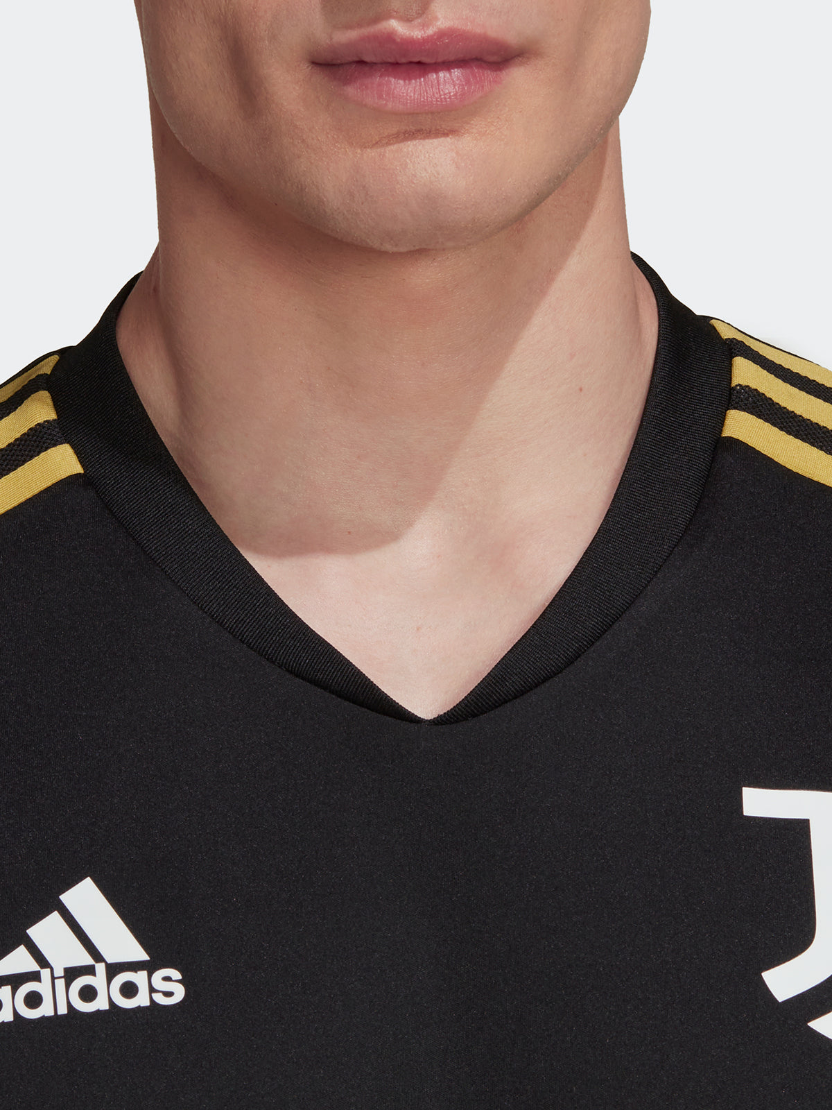 חולצת אימון JUVENTUS עם לוגו מודפס- adidas performance|אדידס פרפורמנס