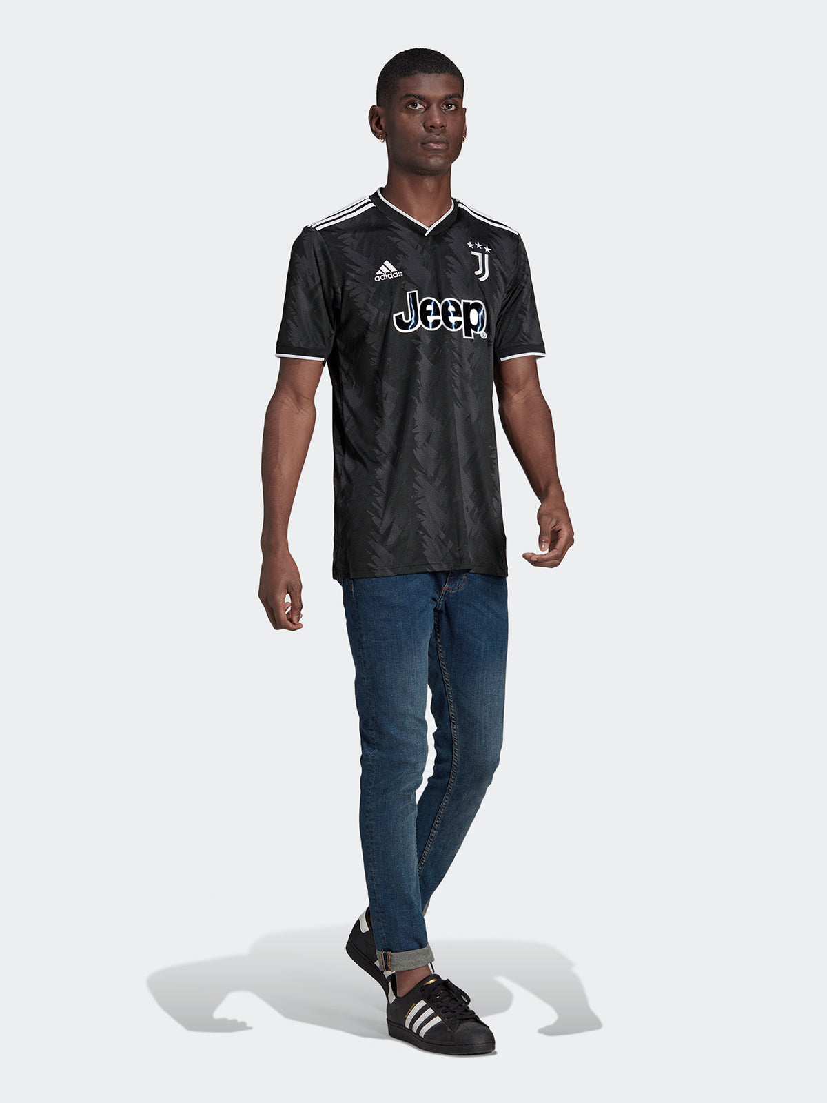 חולצת אימון JUVENTUS עם לוגו מודפס- adidas performance|אדידס פרפורמנס