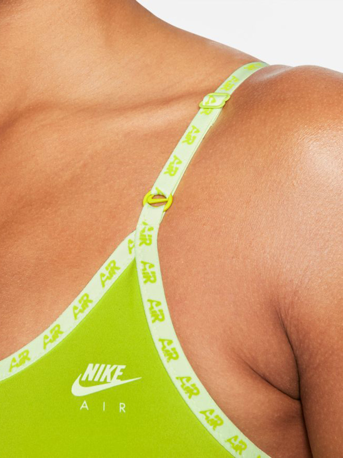 גוזיית ספורט עם הדפסי לוגו/ נשים- Nike|נייק
