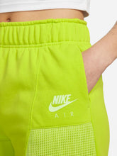 מכנסי ספורט קצרים עם לוגו מודפס