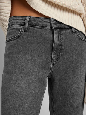 מכנסי ג'ינס בגזרה ישרה עם שליץ MOA MATTSSON X NA-KD